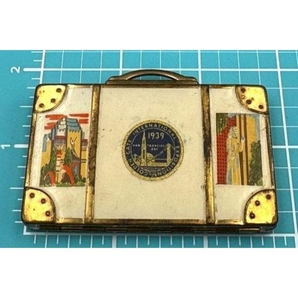 Vintage Worlds Fair Souvenir Compact Golden Gate Bridge Luggage 2 3/4"